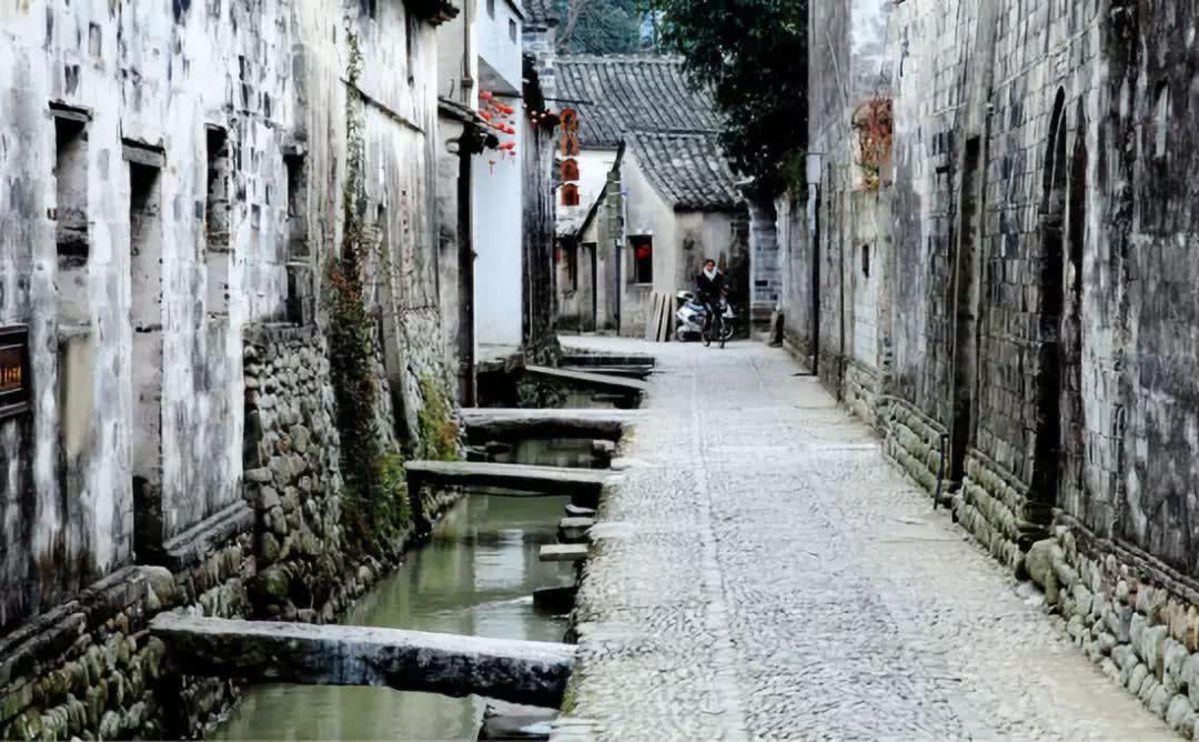 果冻向上跳